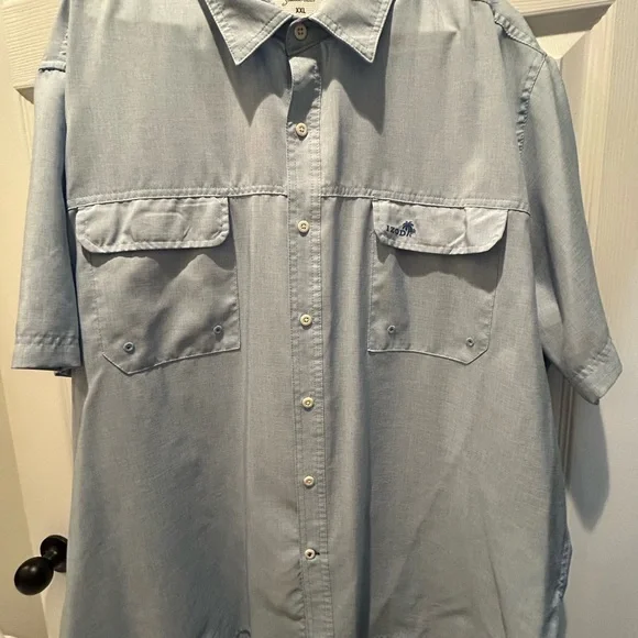 Izod Light Blue Short Sleeve Button Down Shirt - Picture 1 of 5